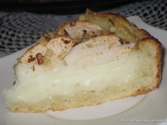 Творожный пирог с персиками