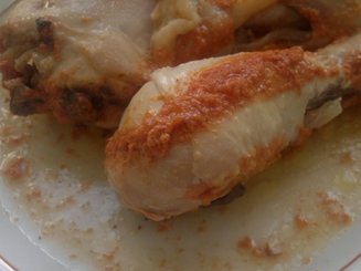 Курица в розовом соусе