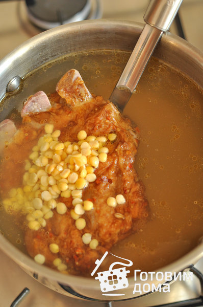 Суп гороховый с копчеными ребрышками фото к рецепту 3