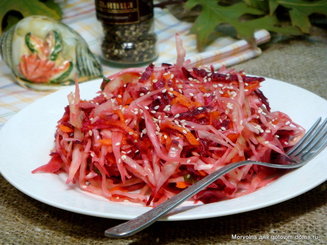 Салат из квашеной/кислой капусты и свеклы
