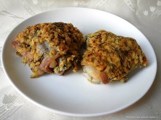 Куриные бедрышки, запеченные с сыром