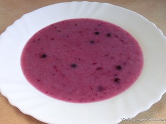 Клубничная манная каша