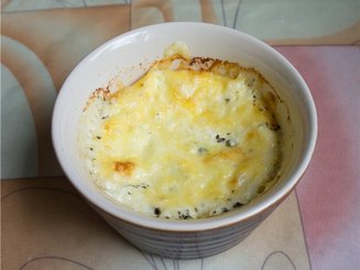 Пикантная яичница в формочках