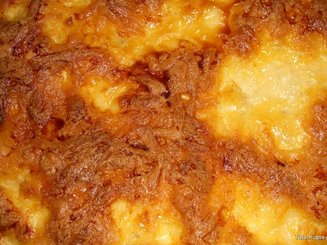 Картофель с фаршем запеченные под сыром