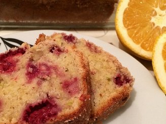 Кекс с яблоками и малиной