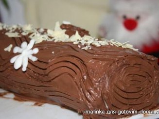 Шоколадный рулет "Рождественское полено"