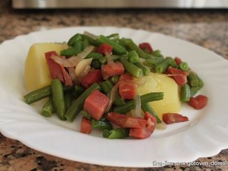 Спаржевая фасоль с картошкой (Judias con patatas)