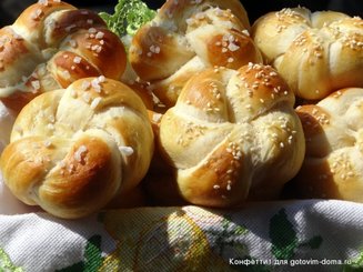 Немецкие булочки с секретом (Laugenbrötchen)