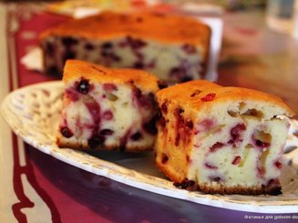 Апельсиновый кекс с клюквой