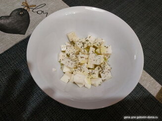 Три закуски из сыра Фета и перца