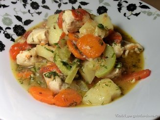 Овощное рагу с картофелем и курицей