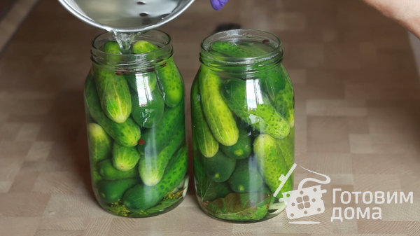 Заготовки на зиму - классические маринованные огурцы фото к рецепту 2