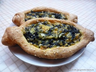 Пиде со шпинатом и сыром