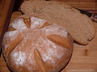 Деревенский ржаной хлеб на дрожжах