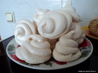 Безе (меренги)