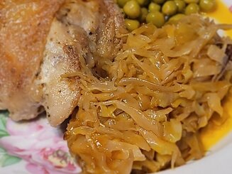Капуста, запечённая в духовке с курочкой