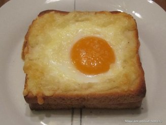 Горячая закуска из яиц