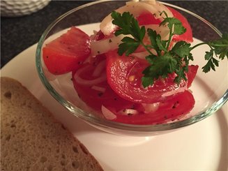 Закуска из помидор