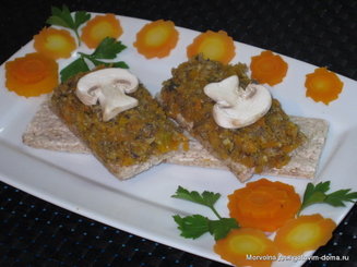Грибная икра с морковью и солеными огурцами
