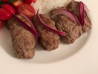 Чевапчичи от мамы (Чесночные мясные котлеты)