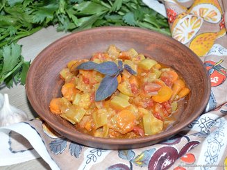 Кабачки тушёные