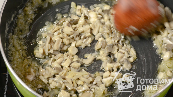 Блинчики с курицей, грибами и сыром фото к рецепту 16