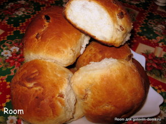 Булочки с изюмом