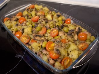 Пикантный картофель запеченный в духовке