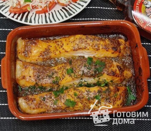 Горбуша с горчично-кленовым лаком (по-канадски)