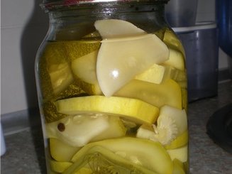 Кабачки маринованные по-болгарски