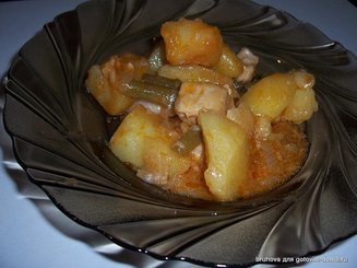 Мясное рагу, которое готовится само по себе