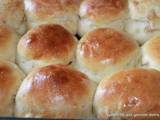 Булочки с изюмом