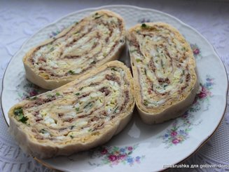 Рыбка в лаваше с сыром, чесноком и зеленью