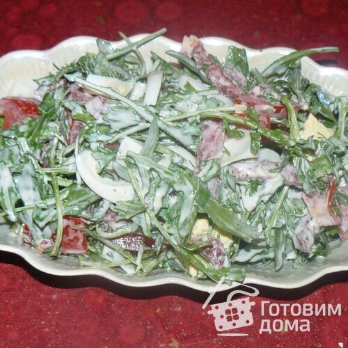 Сытный салат с рукколой