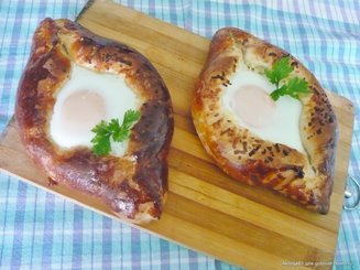 Хачапури по-аджарски