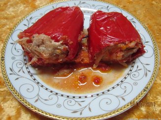Перцы, фаршированные капустой с фаршем