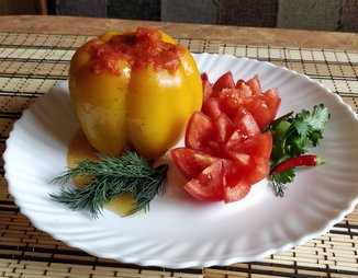 Болгарские перцы фаршированные овощами