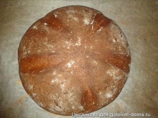 Деревенский ржаной хлеб на дрожжах