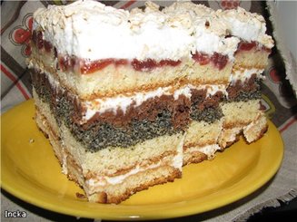 Пляцок орехово-маковый с вишнями