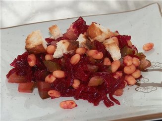 Салат со свеклой и фасолью