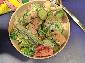 Салат из брокколи и курицы