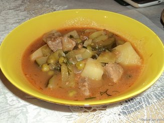 Мясное рагу, которое готовится само по себе
