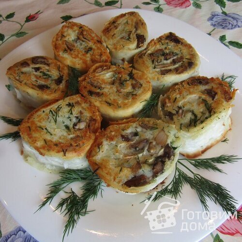 Рулетики из лаваша с картошкой и грибами