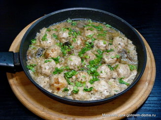 Polpette al sugo - Фрикадельки в соусе с шампиньонами