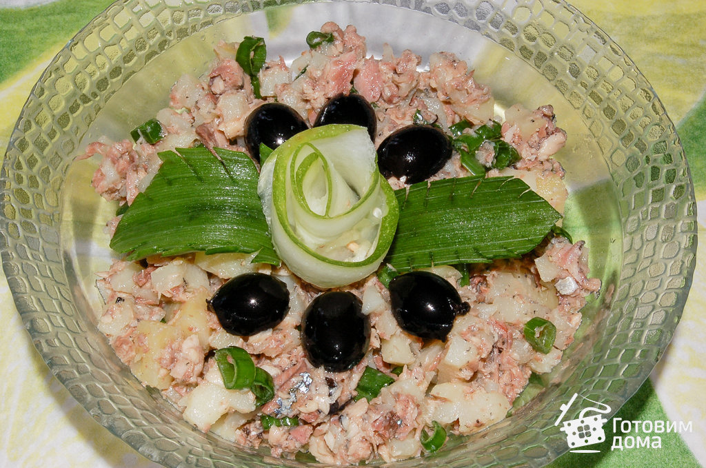 Салат Мимоза с рыбными консервами и картошкой классический рецепт фото пошагово и видео