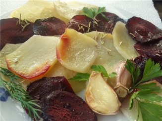Гарнир из картофеля и свеклы