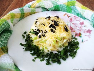 Салат с яблоком и сыром