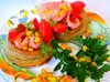 Салат с креветками, кукурузой и ветчиной