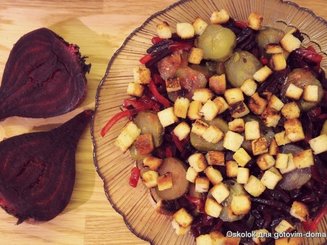 Салат со свеклой и фасолью