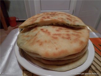 Хачапури с сыром и вареным яйцом: необычно, вкусно, недорого